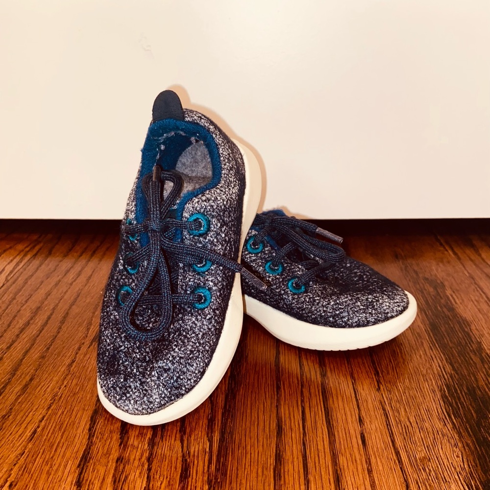 Smallbirds - Size 8T - Blue Depth